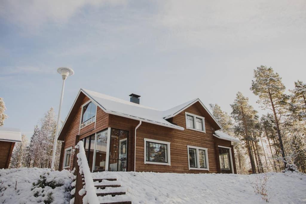 Autumn Leaf Ivalo Villa Exterior photo